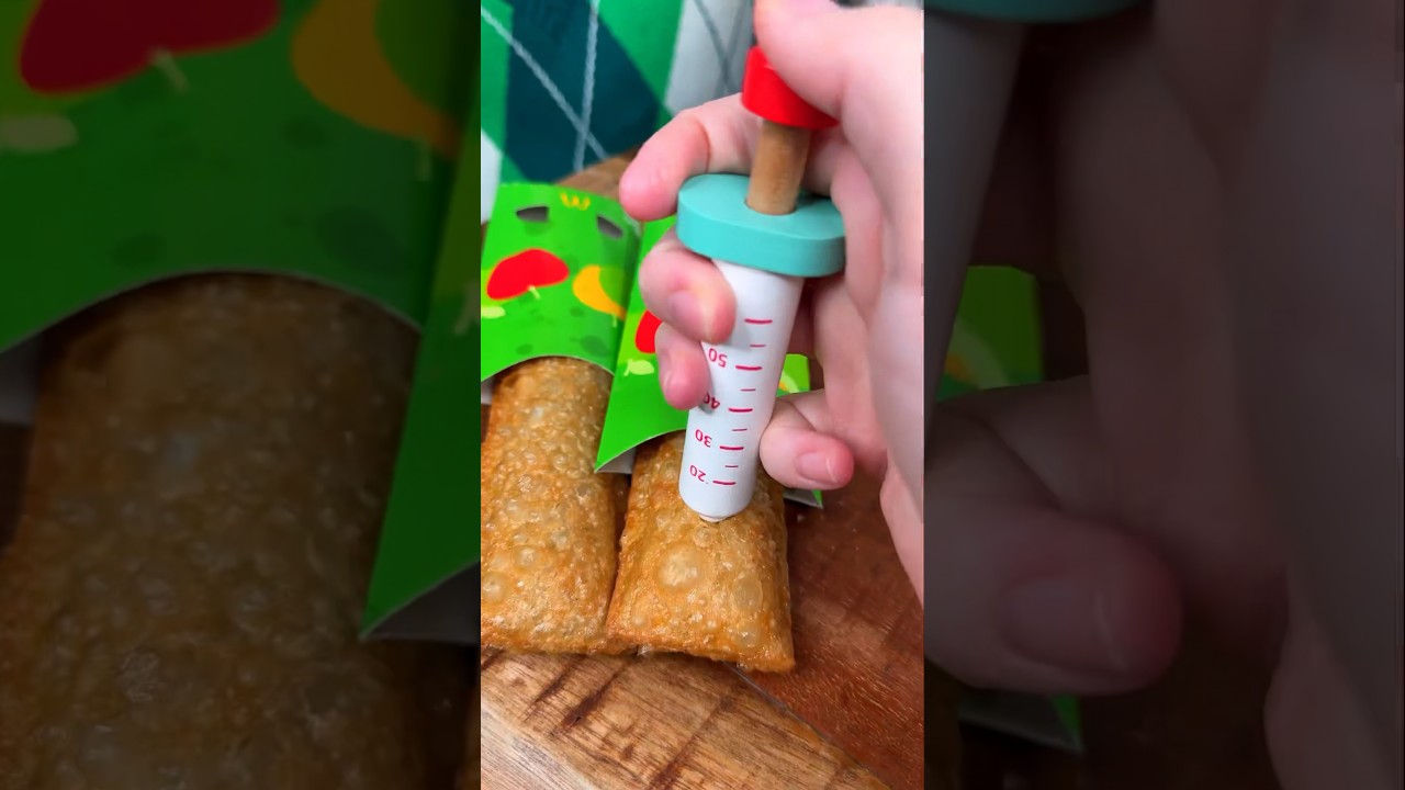 How to eat APPLE PIE properly like a dad to keep the doctor away?😎❤️🥧| CHEFKOUDY