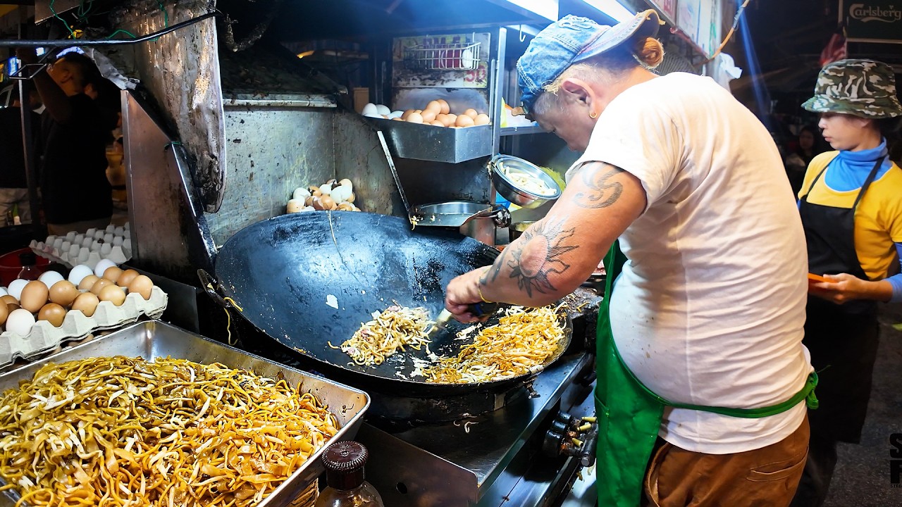 Malaysia’s LONGEST Night Market | Street Food Expert Tours