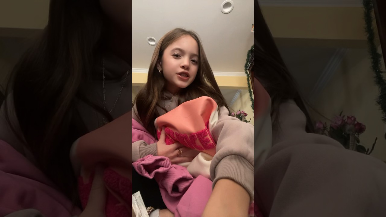 CHRISTMAS HAUL! Beyond grateful 🩷 #shorts #fyp #viral #trending #contentcreator #dancer #haul