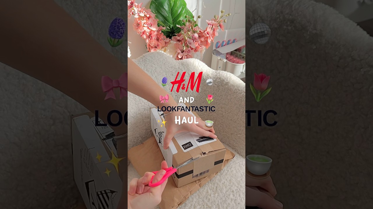 H&M and Lookfantastic haul! Love everything!💕🎀 #haul #clothing #h&m #aesthetic