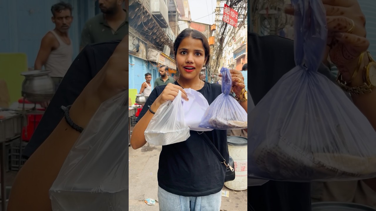 Trying Every Street Food In Old Delhi 😱| Buying Unlimited Street Food Challenge #shorts #ashortaday