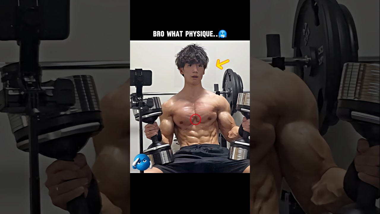 BRO WHAT PHYSIQUE 🥶 GYM MOTIVATION #insane #physique #shortsviral #video #fyp