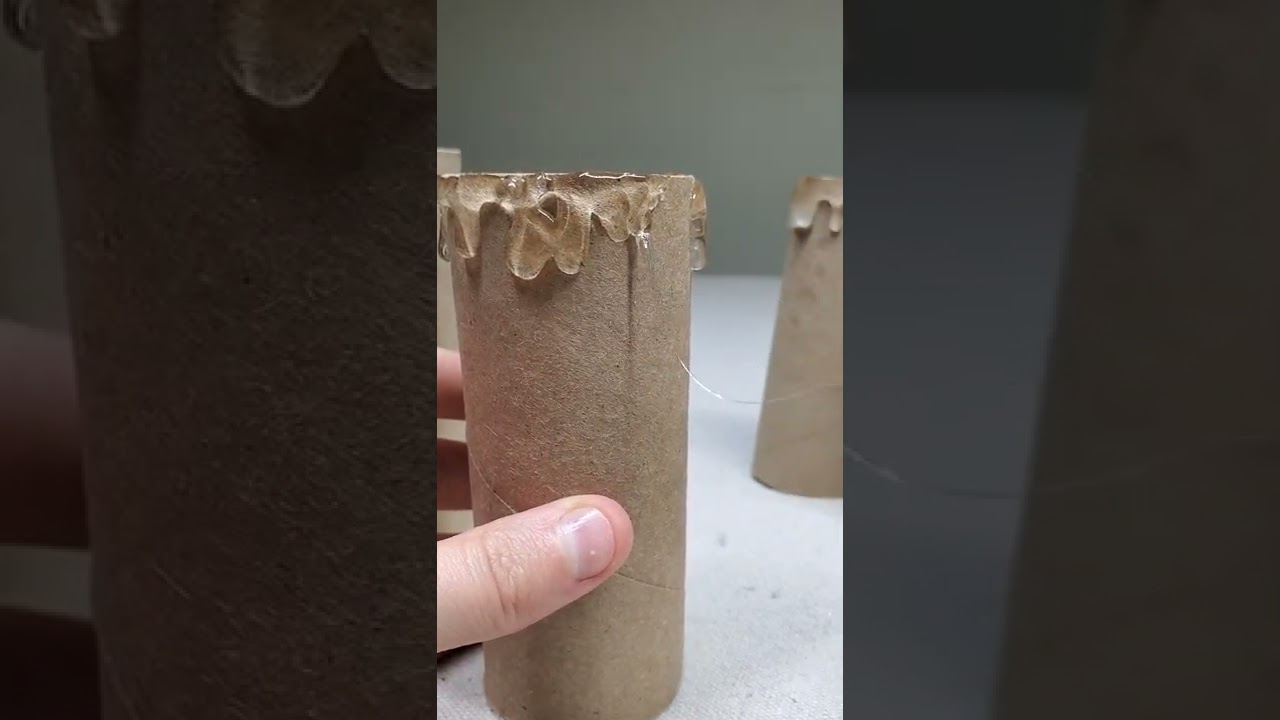 How to stop hot glue webs 🕸🕷  #artist #arthack #art #lifehacks #artistproblems