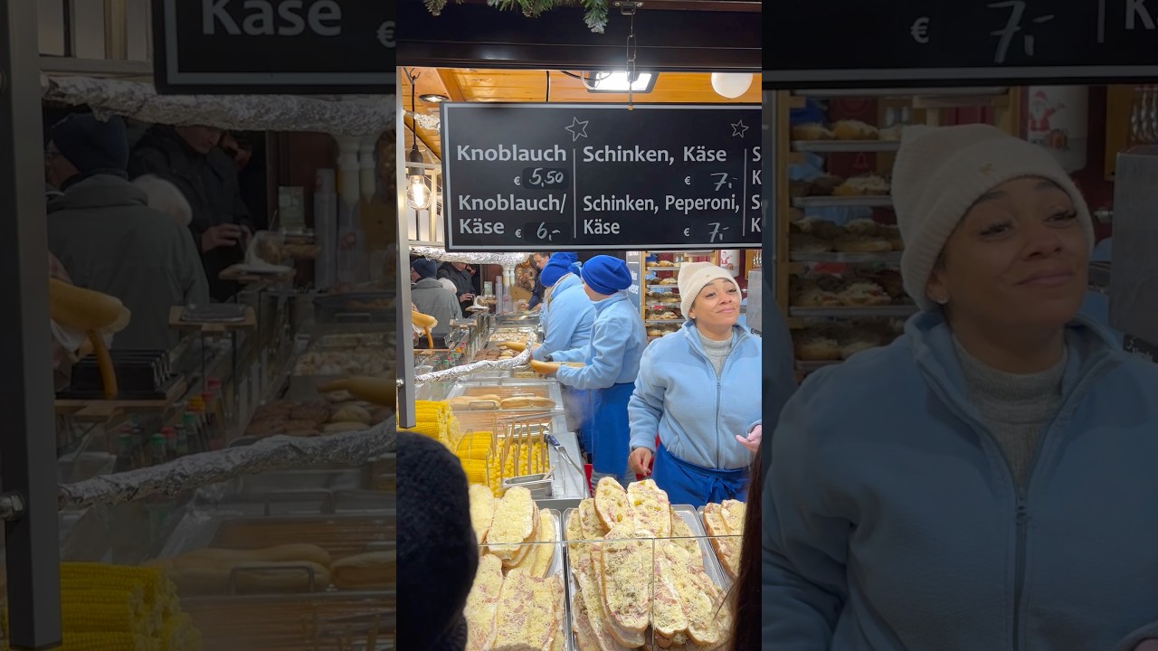 🎄 Irresistibly Delicious Street Food at the Nuremberg Christkindlesmarkt – Food Experience 🍴🇩🇪
