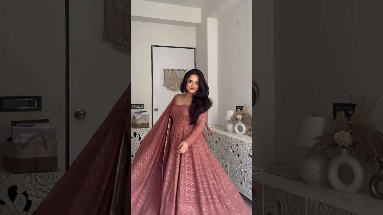 Want makeup tutorial? #ytshorts #grwm #anarkali #chikankari #anarkalisuits #ethnic #ethnicwear