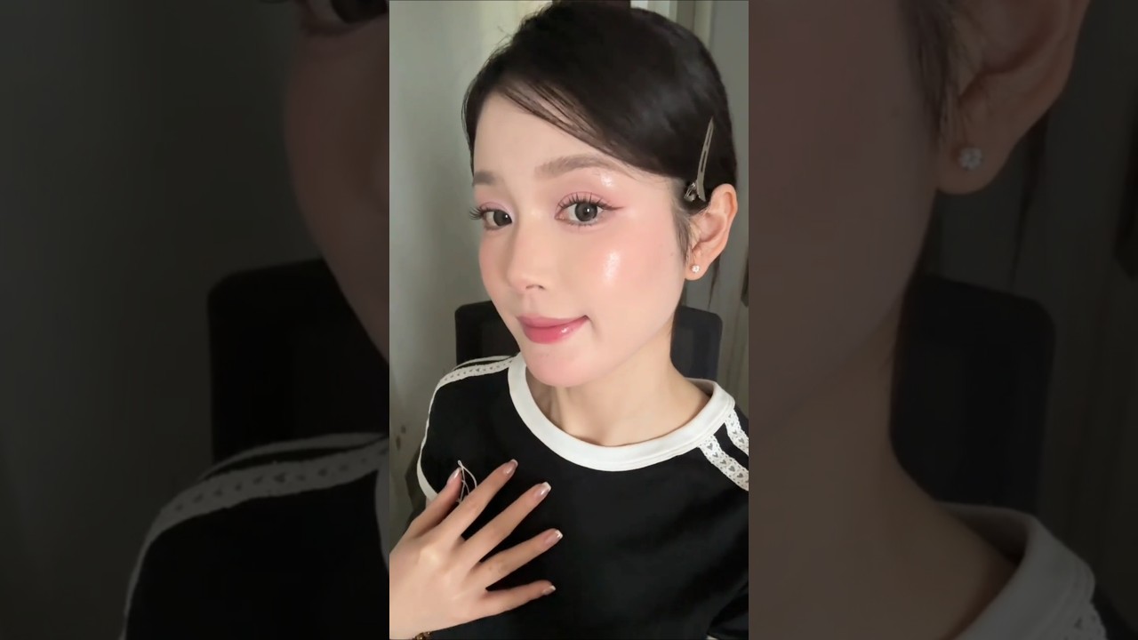 Soft Glow Korean Inspired Makeup Tutorial 💖 #koreanmakeup #makeuptutorial #shorts