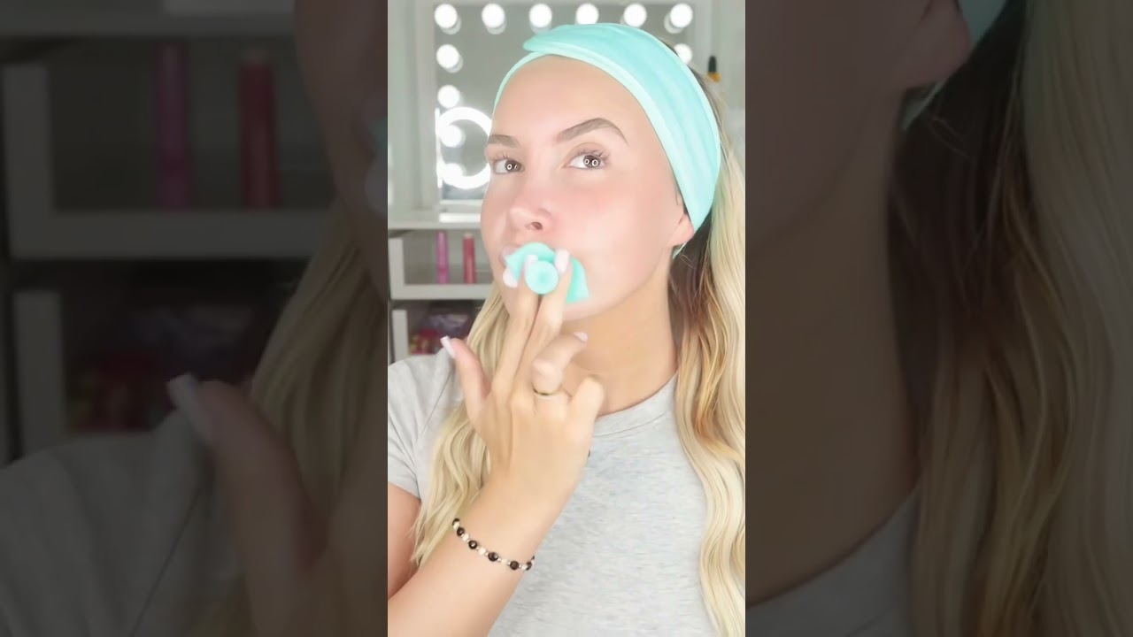 Blue skincare routine 😱 #skincare #asmr