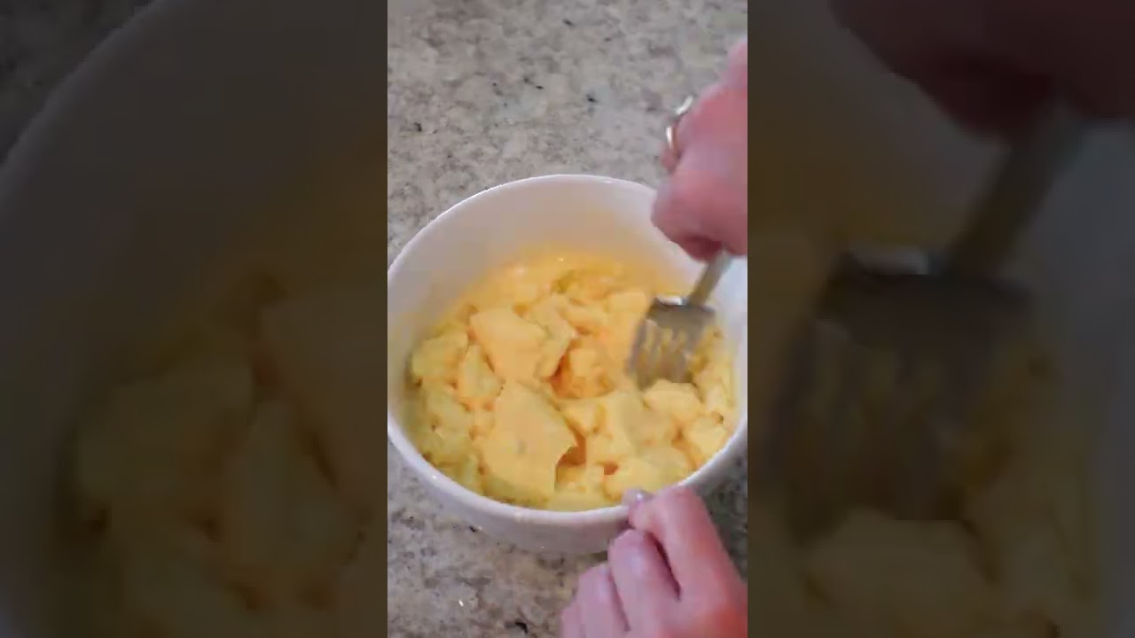 How to Make Fluffy Scrambled Eggs…in the Microwave!
