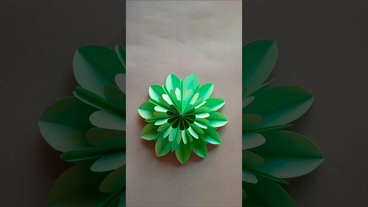 How to make 3D Paper Snowflake For Christmas #diy #cristmasdecor #papercrafts #snowflakes #christmas