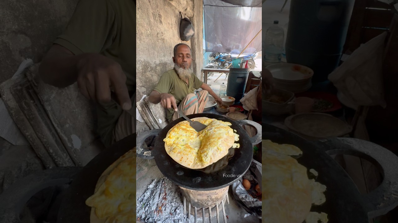 Amazing Egg Roti Making Skills #shotrs #eggroti #streetfood #skills #foodlover