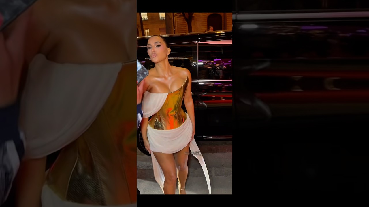 📍SPOTTED Kim Kardashian step out in Paris for her birthday last night 🎂