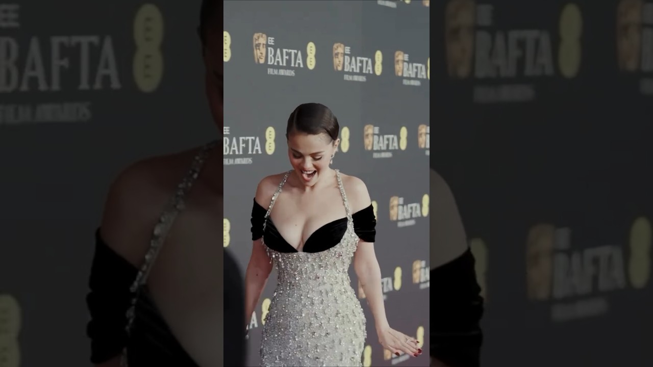 #selenagomez #hollywood #shortsfeed #celebritynews #singer #fashion