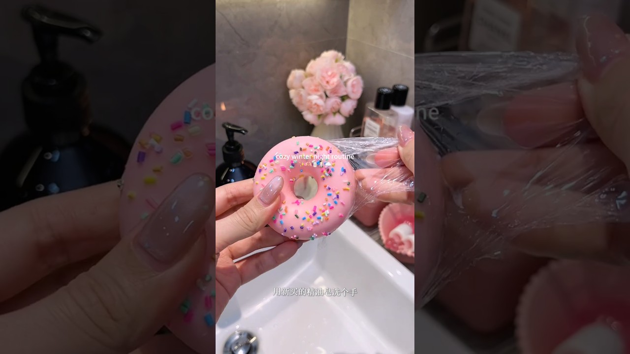 Cozy winter night routine❄️🌿 #skincare #asmr  #selfcare  #handcare #aesthetic #beauty #nightroutine