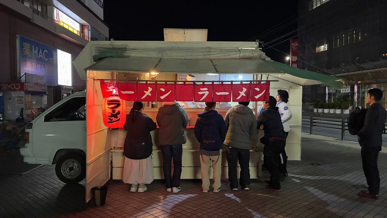 Japan’s yatai ramen stall run by an 80-year-old master – Street food – Noodles trip